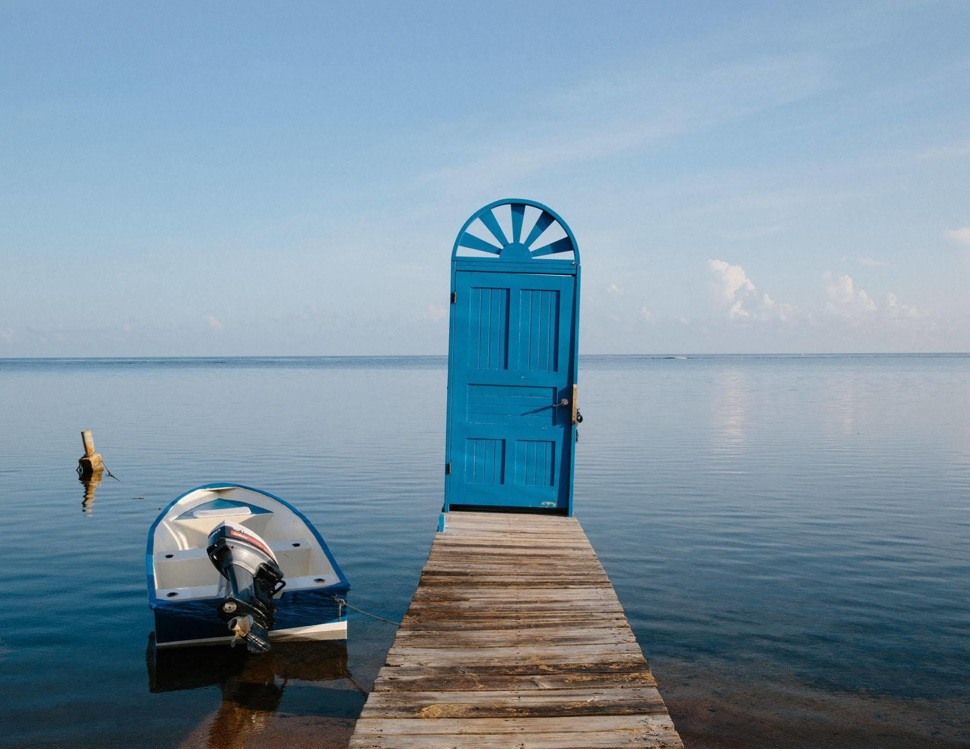 Puerta Azul Otel Sandy Bay Dış mekan fotoğraf
